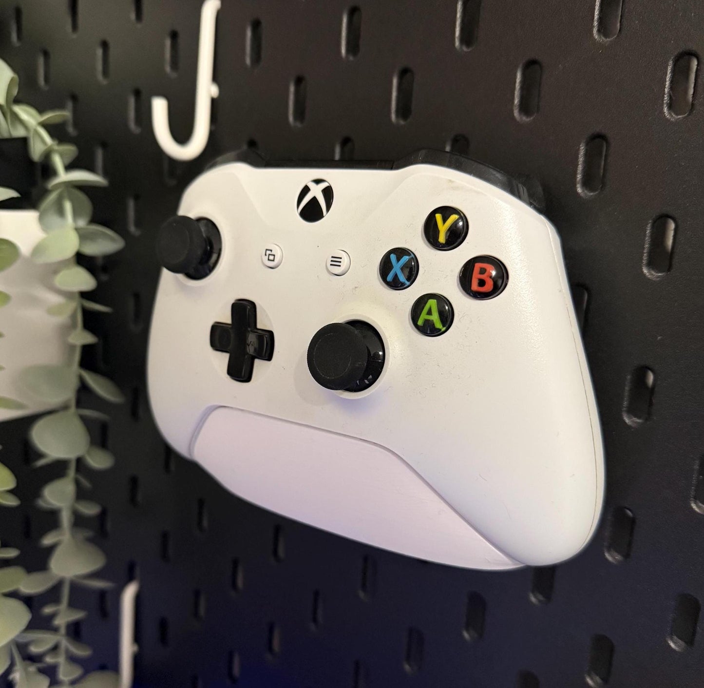 Xbox Controller Holder for IKEA SKÅDIS Pegboard – Sleek & Secure Storage